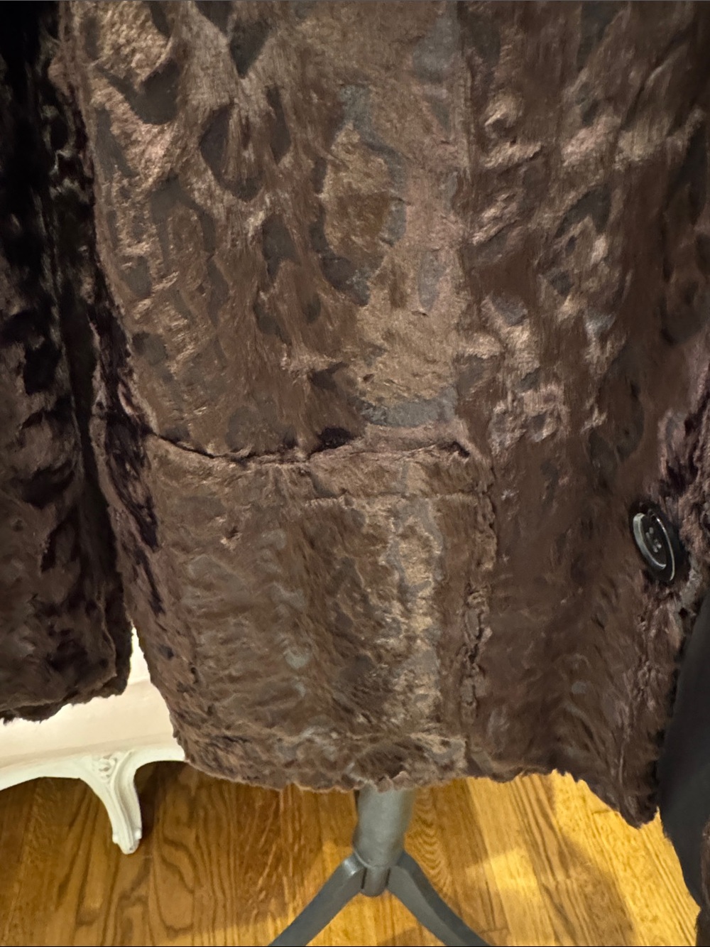 Women's Brown Faux Fur Textured Jacket with Contrast Collar REVERSIBLE - Picture 3 of 7